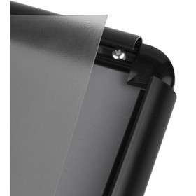 Black snap frame finishes and details