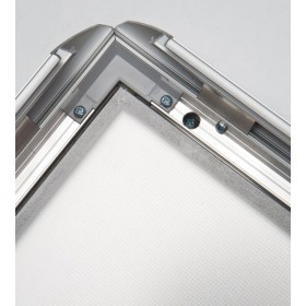 LED Leuchtrahmen aus eloxiertem Aluminium LED Leuchtrahmen aus eloxiertem Aluminium