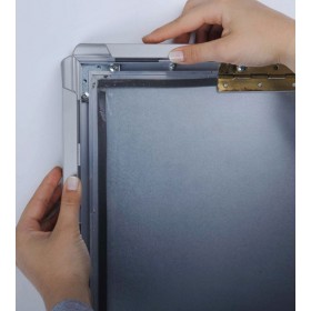 Klapprahmen mit breitem Aluminium-Sicherheitsprofil (42mm), 100% wasserdicht Klapprahmen mit breitem Aluminium-Sicherheitsprofil (42mm), 100% wasserdicht