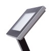 Portamenu luminoso DESIGN, dettaglio cornice inclinata su piede nero