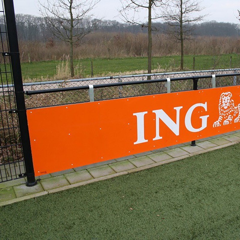 Aluminium bevestigingshaken voor sportveldomheiningen