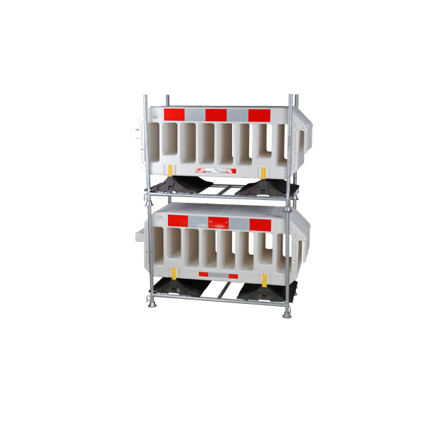 15 rode en witte barrières + opslag- en transportrek