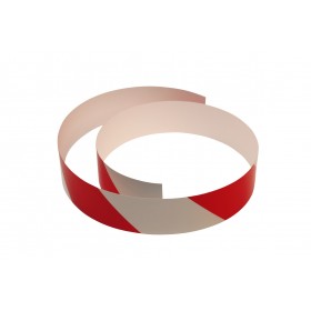 Rot-weiß reflektierendes Klebeband aufgerollt mit diagonalem Streifenmuster