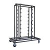 Chariot utilitaire pour potelets de barrière et cordons, conçu pour optimiser le rangement et le transport.