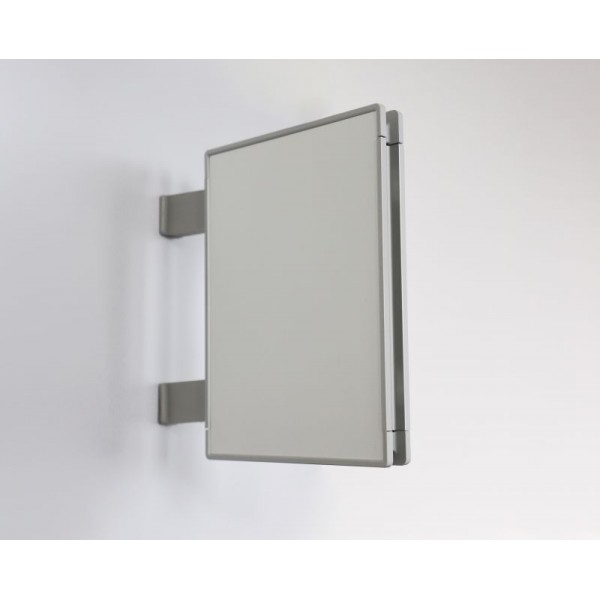 Placa de puerta en bandera Signcode® de doble cara fijada en saliente a la pared