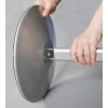 Uchwyt na plakat na nodze, montaż okrągłej obciążonej podstawy na aluminiowym maszcie